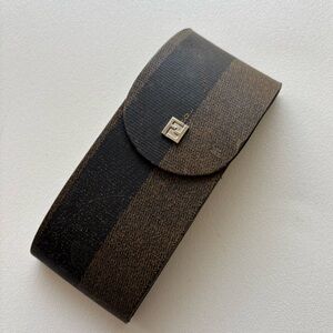 Fendi vintage hard glasses case brown slim with Fendi logo snap closure